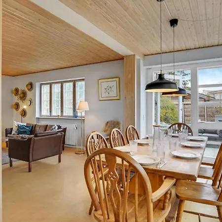 Lovely In Vaeggerlose With Wifi Tatil Evi Bøtø By